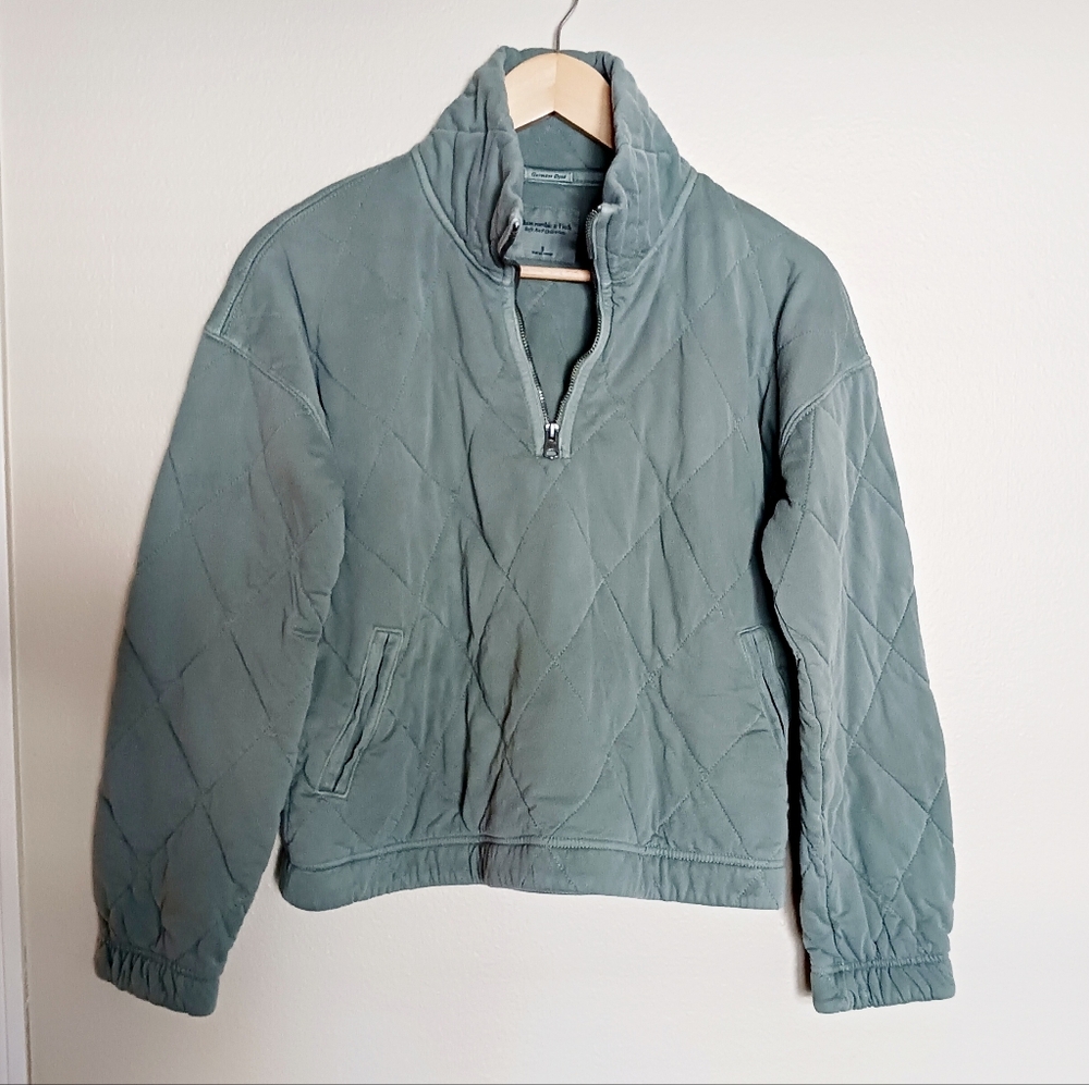 Abercrombie & Fitch Women's Quilted Puffer Jacket